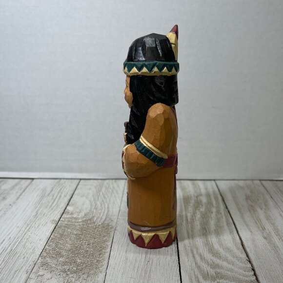 Vintage Folk Art Wood Indigenous Native American Woman Figurine Carved Painted - Picture 2 of 6